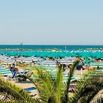 Seafront Lägenhet San Benedetto del Tronto